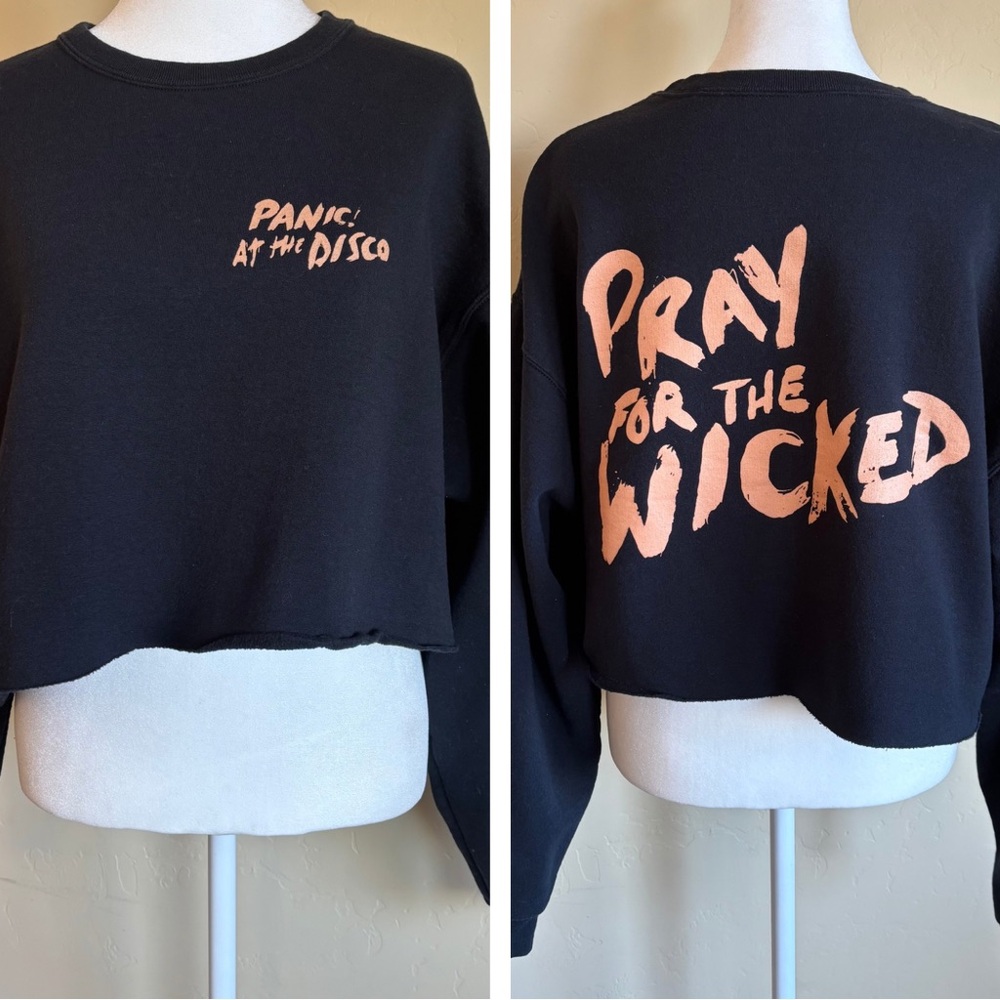 Panic at the Disco ‘Pray for the wicked’ - Band Tee Cropped Crewneck Sweatshirt